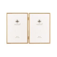 Lawrence Frames Resim Çerçevesi, Katlanabilir, Metal, 12,7 X 17,8 Cm, Altın Rengi