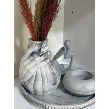 Gri