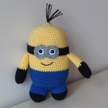 Amigurumi Oyuncak Minions 20 CM