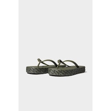 DeFacto Kadın Düz Taban Eva Parmak Arası Terlik D8950AX25SMKH252 Haki DeFacto Kadın Düz Taban Eva Parmak Arası Terlik D8950AX25SMKH252 Haki