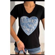 Kalp Şekilli Nakış İşlemeli T-shirt Siyah