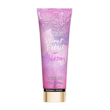 Victoria's Secret Velvet Petals İn Bloom Fragrance Lotion 236 Ml Kadın Vücut Losyonu