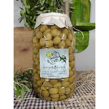 Aydın Yöresi Gemlik Cinsi Sofralık Tatlandırılmış Kırma Yeşil Zeytin 2 Kg