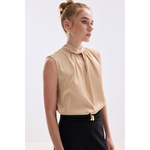 Sateen Yaka Detaylı Saten Bluz - Camel-136679 CAMEL