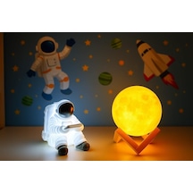 Kasabası 28 Oturan Astronot Ve 3d Küre Led Gece Lambası Tabletli Astronot Sarı Beyaz Diğer