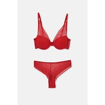 Kırmızı