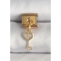 316l Çelik Gold Renk Sallantı Zirkon Taşlı Kalpli Anahtar Model Nomination Charm 5886 Çok Renkli