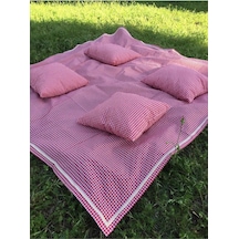 Kırmızı Pötikareli Piknik Örtüsü 160 160 Cm Ve 4 Adet Piknik Minderi 40 40cm Piknik Seti