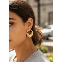 Pirinç Gold Renk Halka Sarmal Model Vintage Kadın Küpe - Çok Renkli