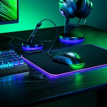 Cobra - Chroma Rgb'ye Sahip Hafif Kablolu Oyun Faresi Tüy Hafifliğinde 57g, 3-nesil Optik Fare Anahtarları, Gövde Altı Aydınlatmalı Chroma Aydınlatma, Hassas Sensör Ayarları Siyah
