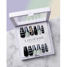 Louésse Venom Chic Takma Tırnak Seti 12 Li Siyah Yılan Detaylı Modern Tasarım Model