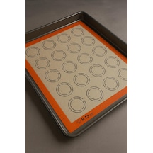 Silikon Fırın Matı 30x40 Cm Yapışmaz Hamur Pasta Pişirme Altlığı Kırmızı