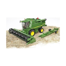 Bruder John Deere T670i Biçerdöver Br02132