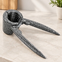 Metal Saplı Ceviz Kıracağı Resimdeki