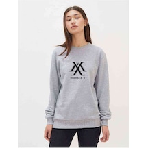 Monsta X Logo Baskılı Gri Kadın Sweatshirt