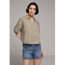 Colin's Colins Fashion Fit Shirt Neck Düz Kadın Yeşil Kısa Kol Gömlek Cl1081558 Q1.v2 Kha Haki