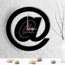 Kişiye Özel Et İşareti Tasarımlı Ahşap Duvar Saati Çok Renkli