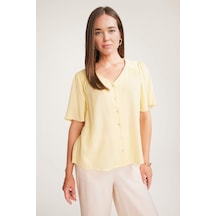 DeFacto Regular Fit V Yaka Krinkıl Viskon Kısa Kollu Gömlek F0996AX25SMYL155