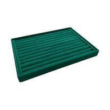 Yerli Üretim Büyük Boy Süet Kumaş Yeşil Renk 34 Cm / 24 Cm Sosisli Yüzük Sergileme Standı Çok Renkli
