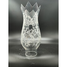 Avize Lamba Camı.beyaz Motifli,ağız Kısmı Kesmeli Alt Yuva Çapı:5.50 Cm-h:21.50 Cm E.14 Ve E.27 Mum Ampul Ve Normal Ampule Uygundur. 1