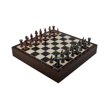 Orta Boy Metal İngiliz Satranç Takımı Antik Ve Ceviz Desenli Sandıklı Mdf Tahtası 36x36x6 Cm.