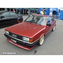Audi 80 Ön Tampon Eki Karlık