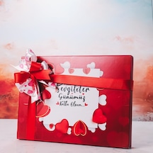 Açık Kalpler Temalı Kırmızı Kutu 42 Adet Yaldızlı Kalp Çikolata