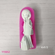 Yy0652 Eli Cebinde Çantalı Kız Silikon Kalıp