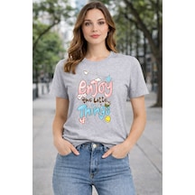 Herkesemoda Enjoy Things Yazı Detaylı Basic T-shirt Gri