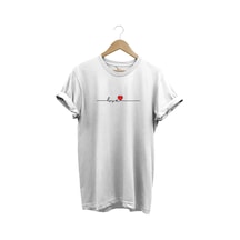 Sevgililer Günü Hediyesi Love Yazı Baskılı Kalpli %100 Pamuk Regular Fit Bisiklet Yaka Beyaz T-shirt Beyaz
