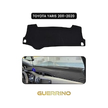 Toyota Yaris 2011-2020 Torpido Koruma Halısı Siyah Kenar