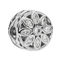 Nur Silver Işıltılı Çiçek Gümüş Charm Nur-bl12482