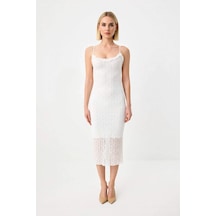 Benerly Kadın Dantel Bodycon Midi Elbise İnce Askılı Kare Yaka Astarlı Ko Beyaz