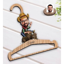 Kişiye Özel Rodeo Karikatürlü Standart Boy Ahşap Elbise Askısı-1