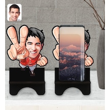 Kişiye Özel Erkek Karikatürlü Ahşap Biblo Telefon Standı-33