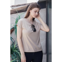 Jument Kadın Kayık Yaka Düşük Omuzlu Kırışmaz Span Karışımlı Şık T-shirt Bluz-koyu Bej K.bej