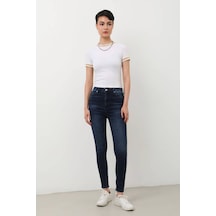 Kadın Koyu Mavi Dar Kesim Jean Pantolon 001