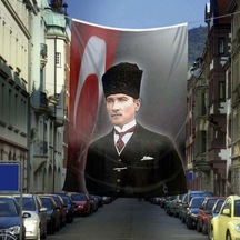 Ay Yıldız Bayrağı - Kalpaklı Sivil Mustafa Kemal Atatürk Dış Cephe Poster Bayrağı - 6x9 Metre 1