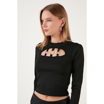 Lela Slim Fit Bisiklet Yaka Önü Pencereli Crop Bayan Bluz 5865399 Siyah