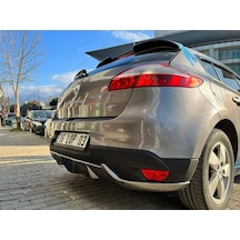 Renault Megane Coupe Egzoz Görünümlü Difüzör Plastik Boyasız