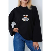 Medinenur Kahve Fincanı Baskılı Geniş Kollu Oversize Body Siyah