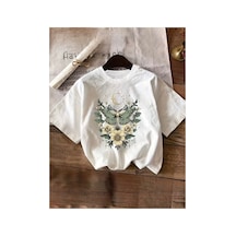 Herkesemoda Kelebek Çiçek Baskı Detaylı Basic T-shirt Beyaz