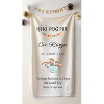 Küçük Prens Temalı Kişiye Özel Dikey Doğum Günü Duvar Örtüsü Duvar Halısı 60x100 Cm