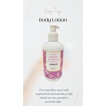 Angie Kiraz Çiçeği Özlü Nemlendirici Vücut Losyonu 250 ML