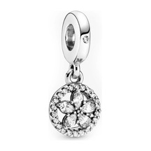 Nur Silver Taşlı Çiçek Sallantılı Gümüş Charm Nur-bl00318
