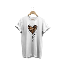 14 Şubat Sevgililer Günü Kalp Leopar Desen Baskılı %100 Pamuk Regular Fit Bisiklet Yaka T-shirt Beyaz