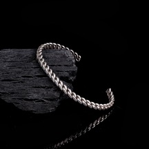 925 Ayar Gümüş Örgü Motifli Erkek Kelepçe Bileklik Modeli Gümüş