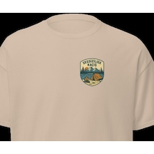 Wildstyle Sessizliğe Kaçış Renkli Doğa Kamp Orman Huzur Rozet Baskılı Unisex Bisiklet Yaka Pamuklu Tişört Camel