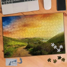 Sarı Gökyüzü - Yeşil Vadi Manzara 240 Parça Puzzle Yapboz Tablo-821