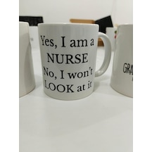Yes I Am A Nurse Kupa - Hemşire Komik Seramik Bardak Sağlık Çalışanı Hediyesi 325ml Beyaz - Çok Renkli